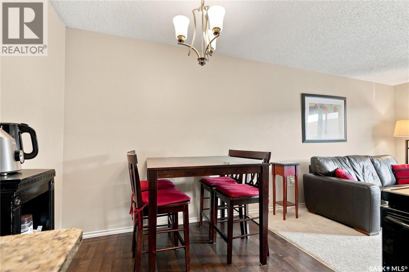 #303 258 Pinehouse PLACE - 11