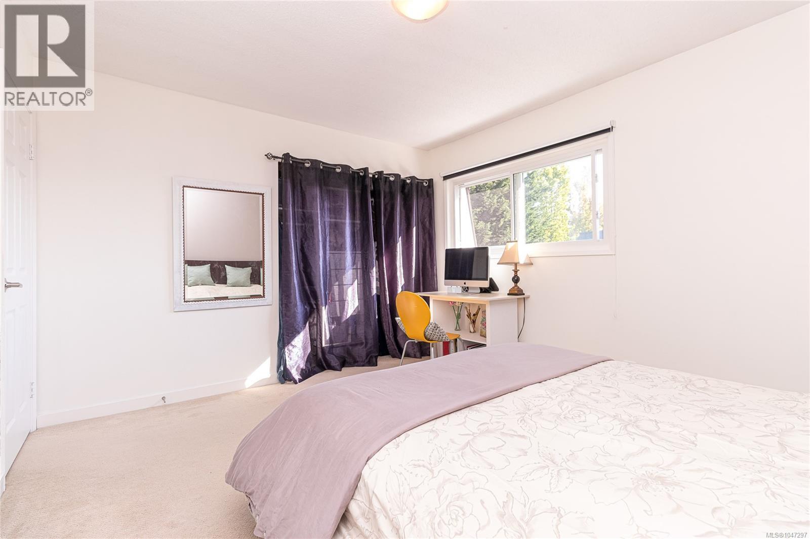 946 Market St - Image 20