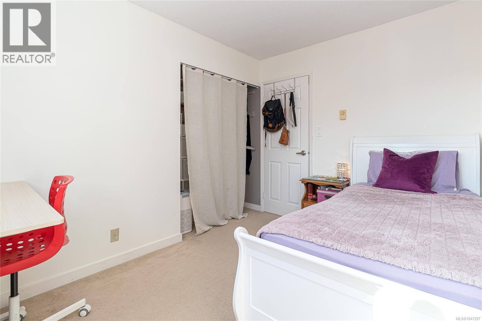 946 Market St - 23