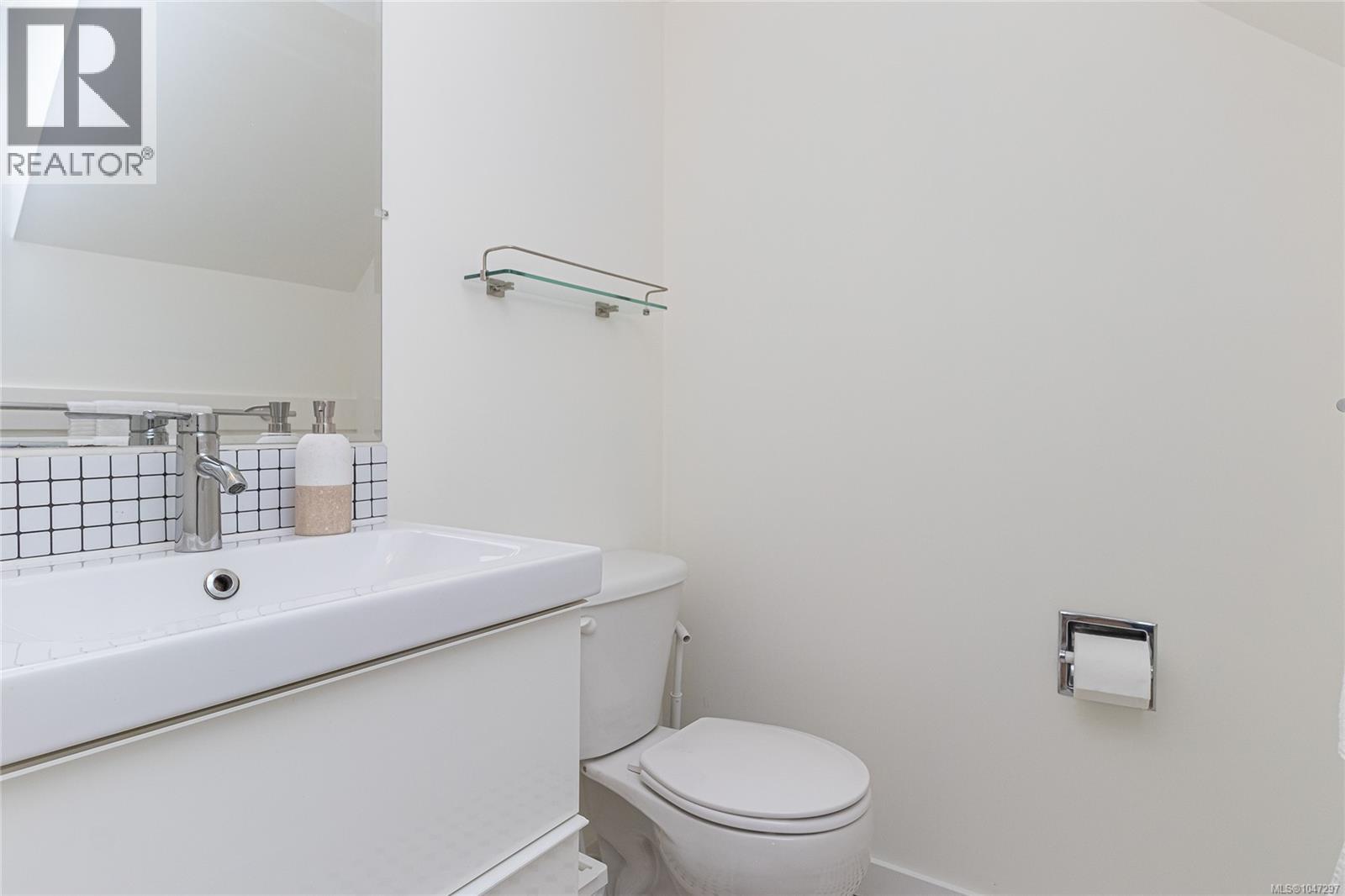 946 Market St - 27