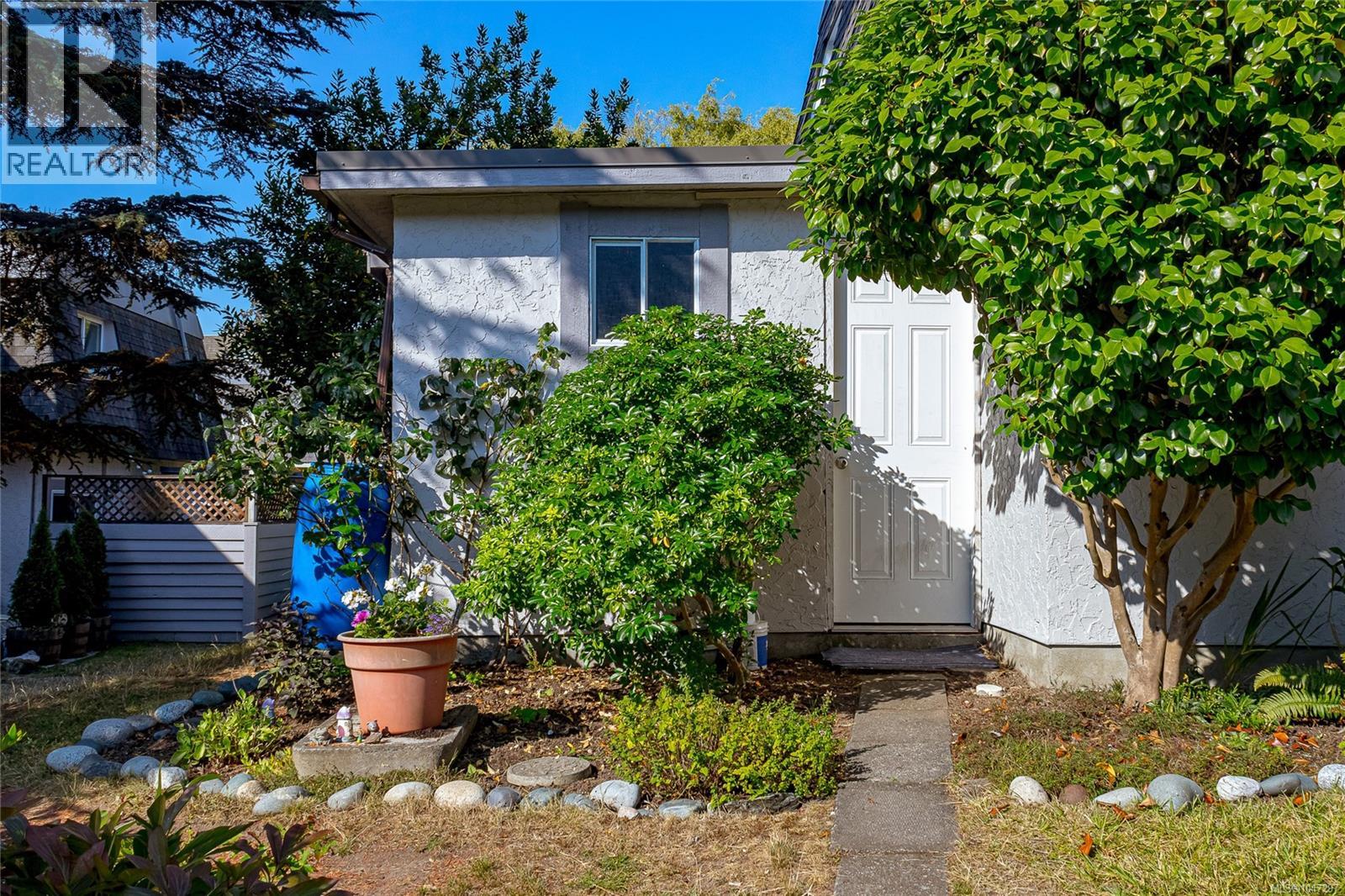 946 Market St - Image 35