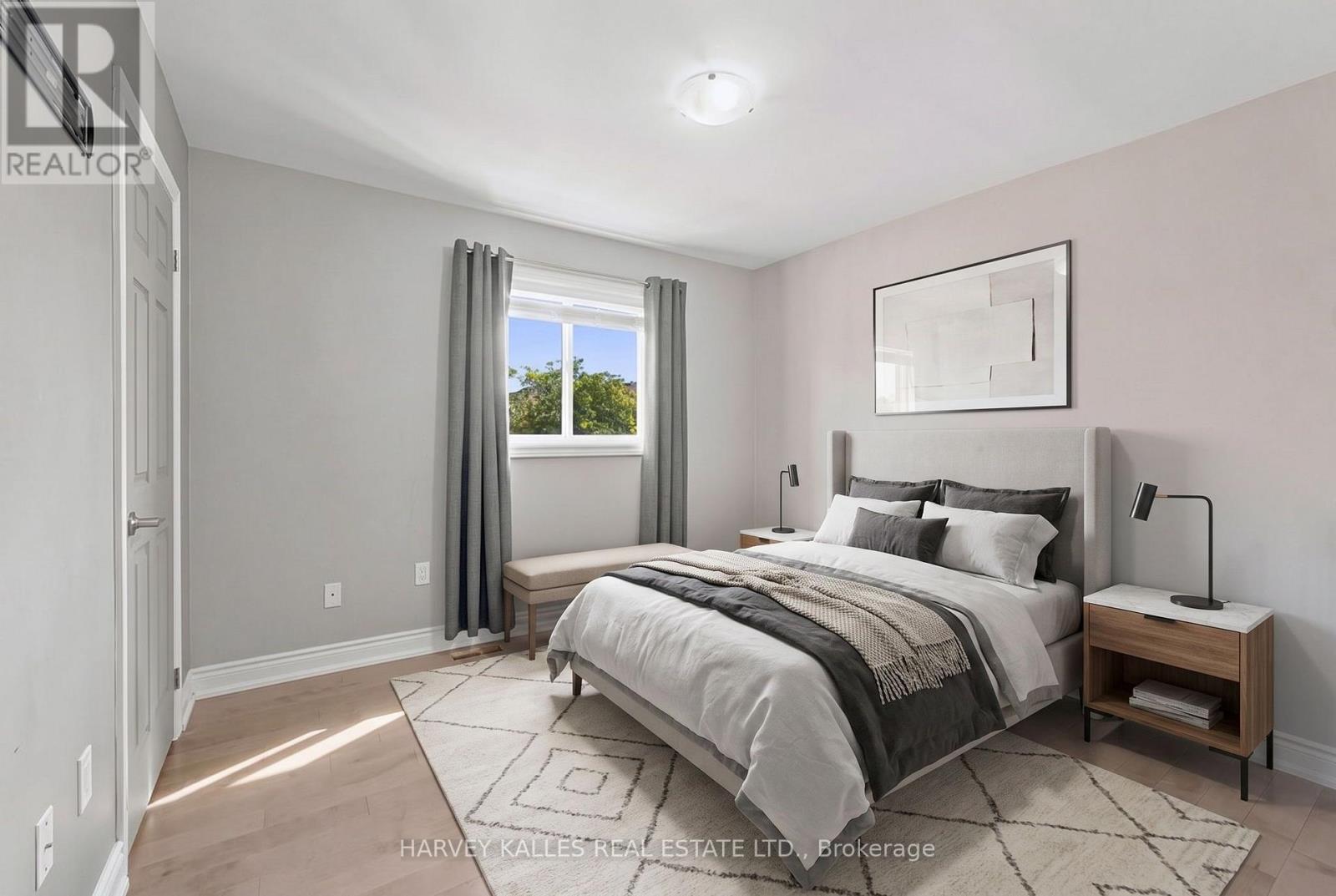 2033 REDSTONE CRESCENT - 24