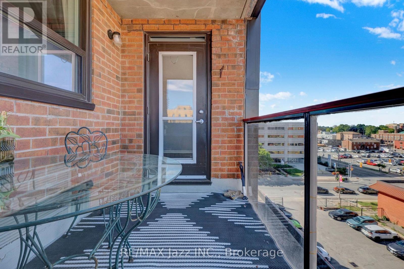 #608 80 ATHOL STREET E - Image 19