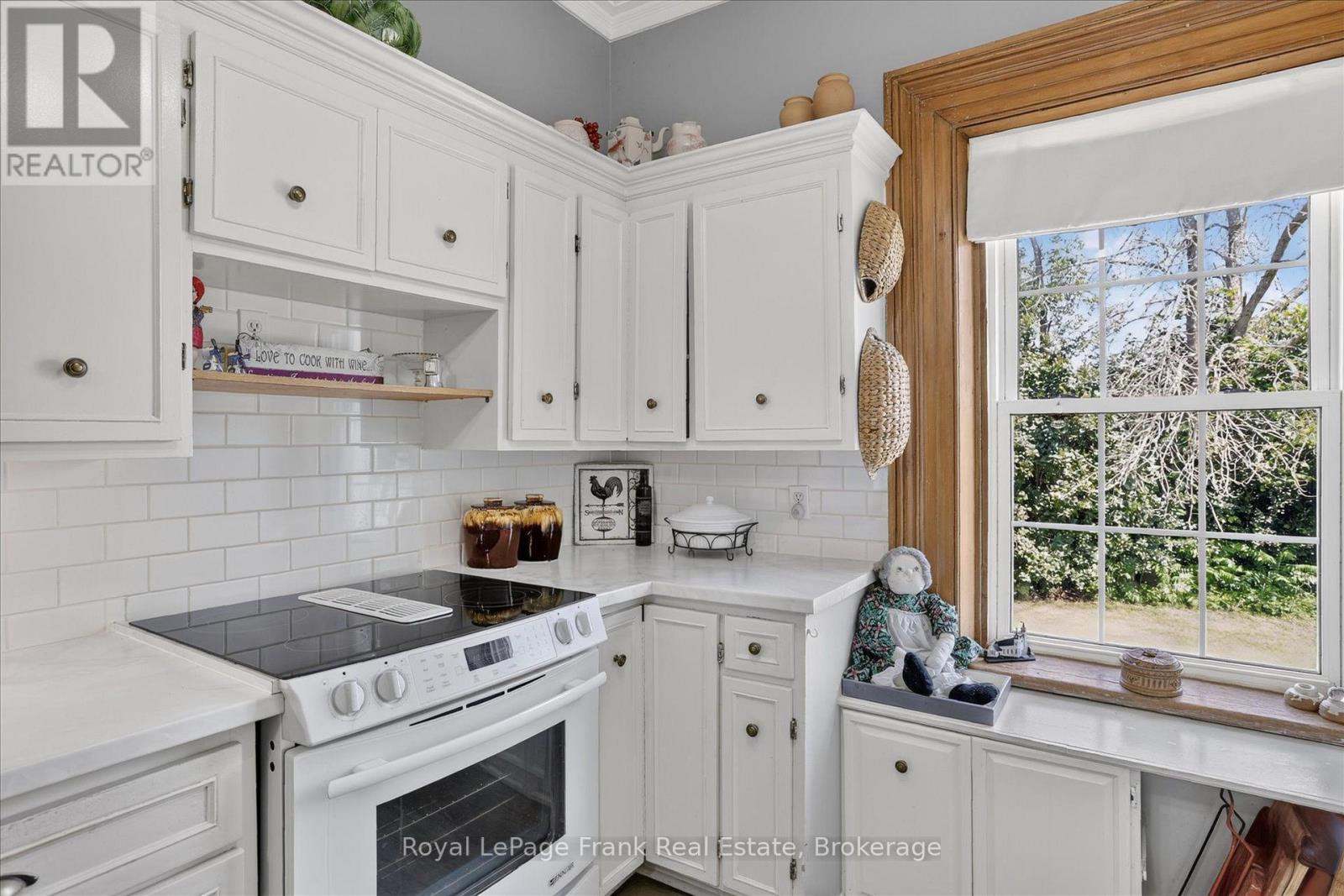 1375 HOLDEN ROAD - 12