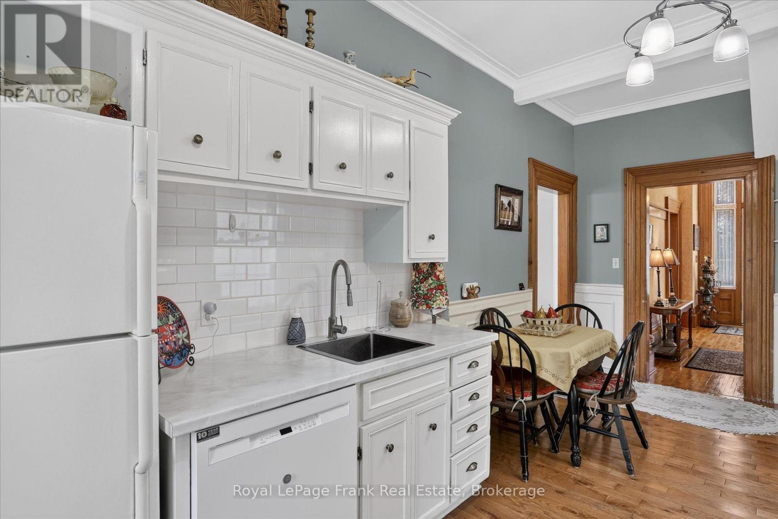 1375 HOLDEN ROAD - 14