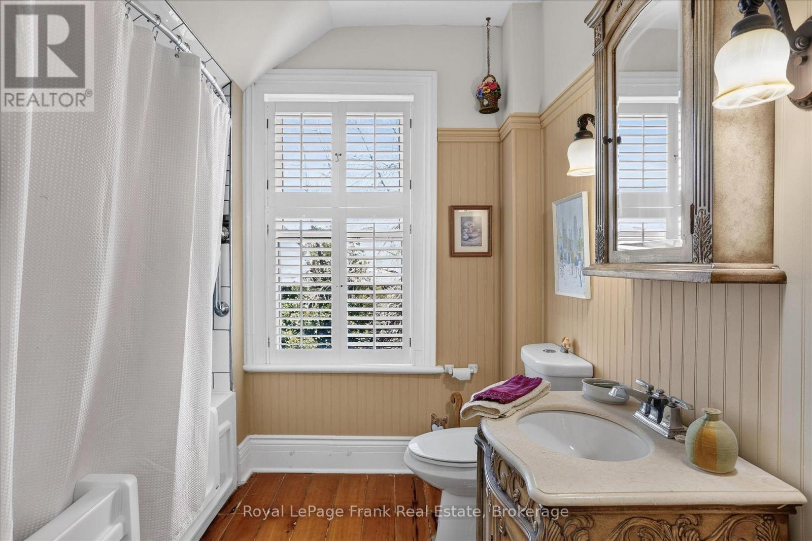 1375 HOLDEN ROAD - 27