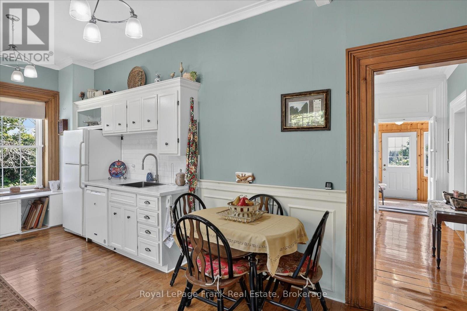 1375 HOLDEN ROAD - 8