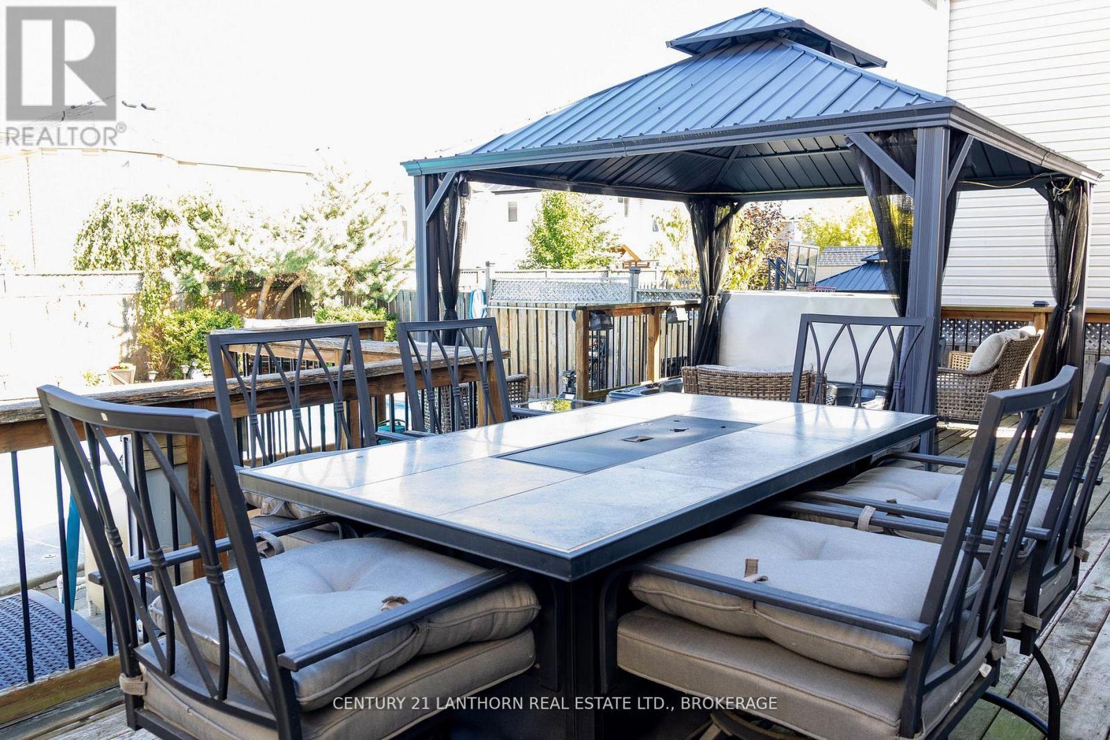 409 CAVENDISH CRESCENT - 11
