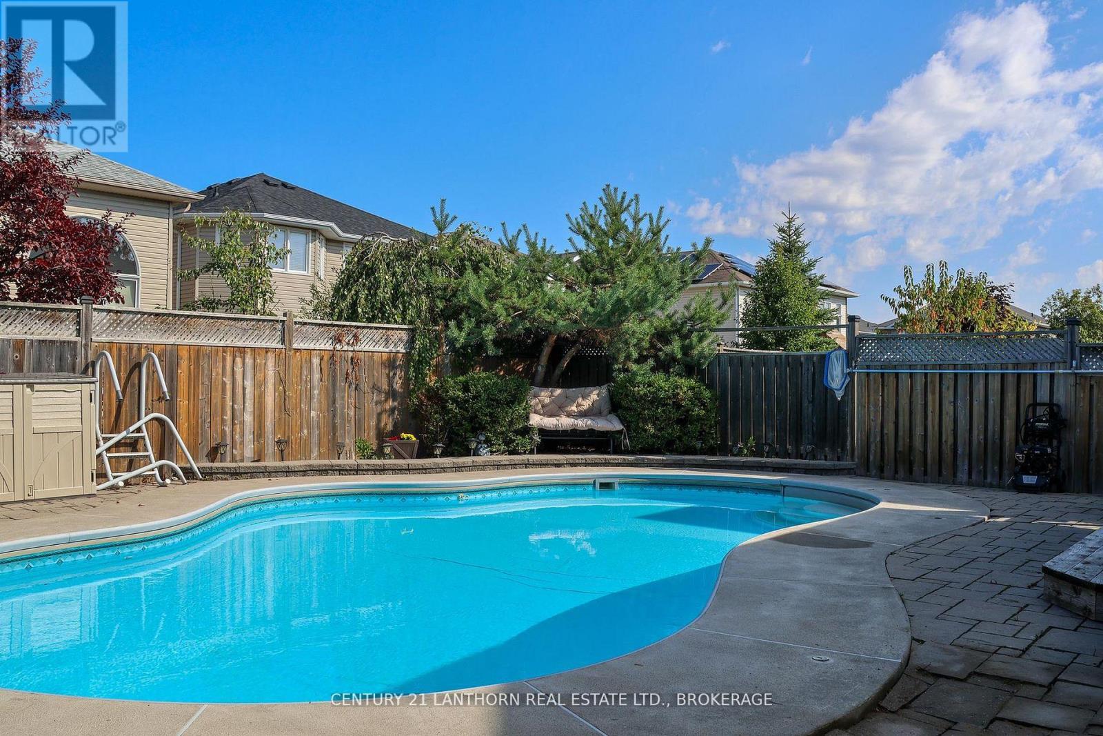 409 CAVENDISH CRESCENT - Image 14
