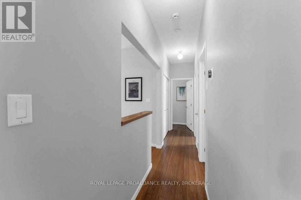 138 DALGLEISH AVENUE - 16
