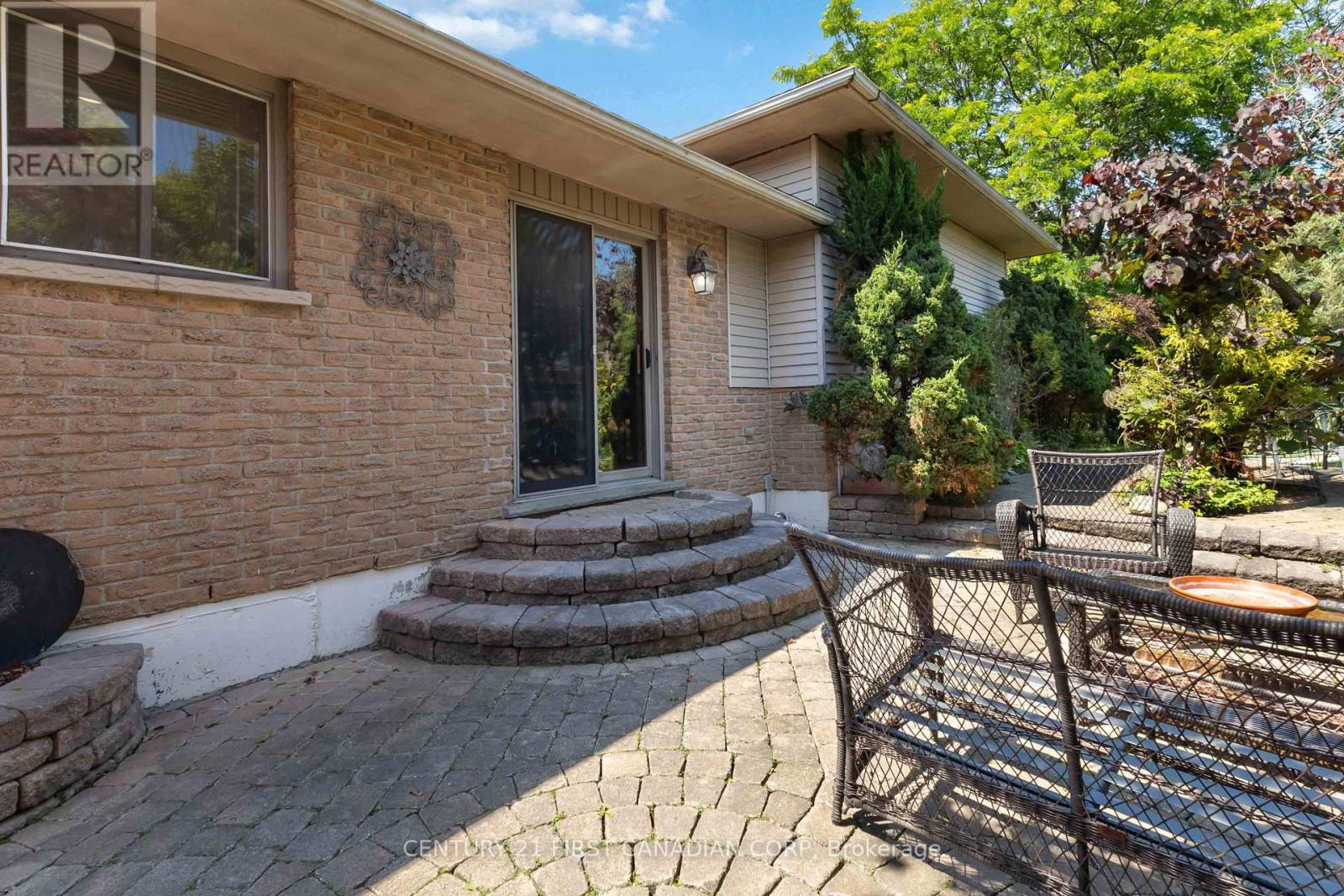 34 SPEIGHT COURT - Image 3