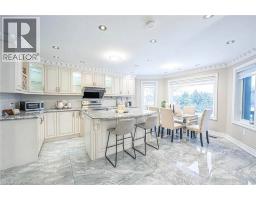 5pc Ensuite bath - 247 Sand Road, Holland Landing, ON L9N1K1 Photo 8