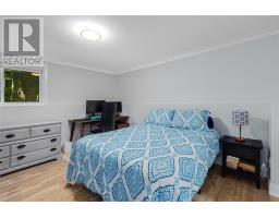 311 Pennywell Road thumbnail 24
