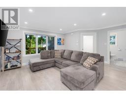 311 Pennywell Road thumbnail 4