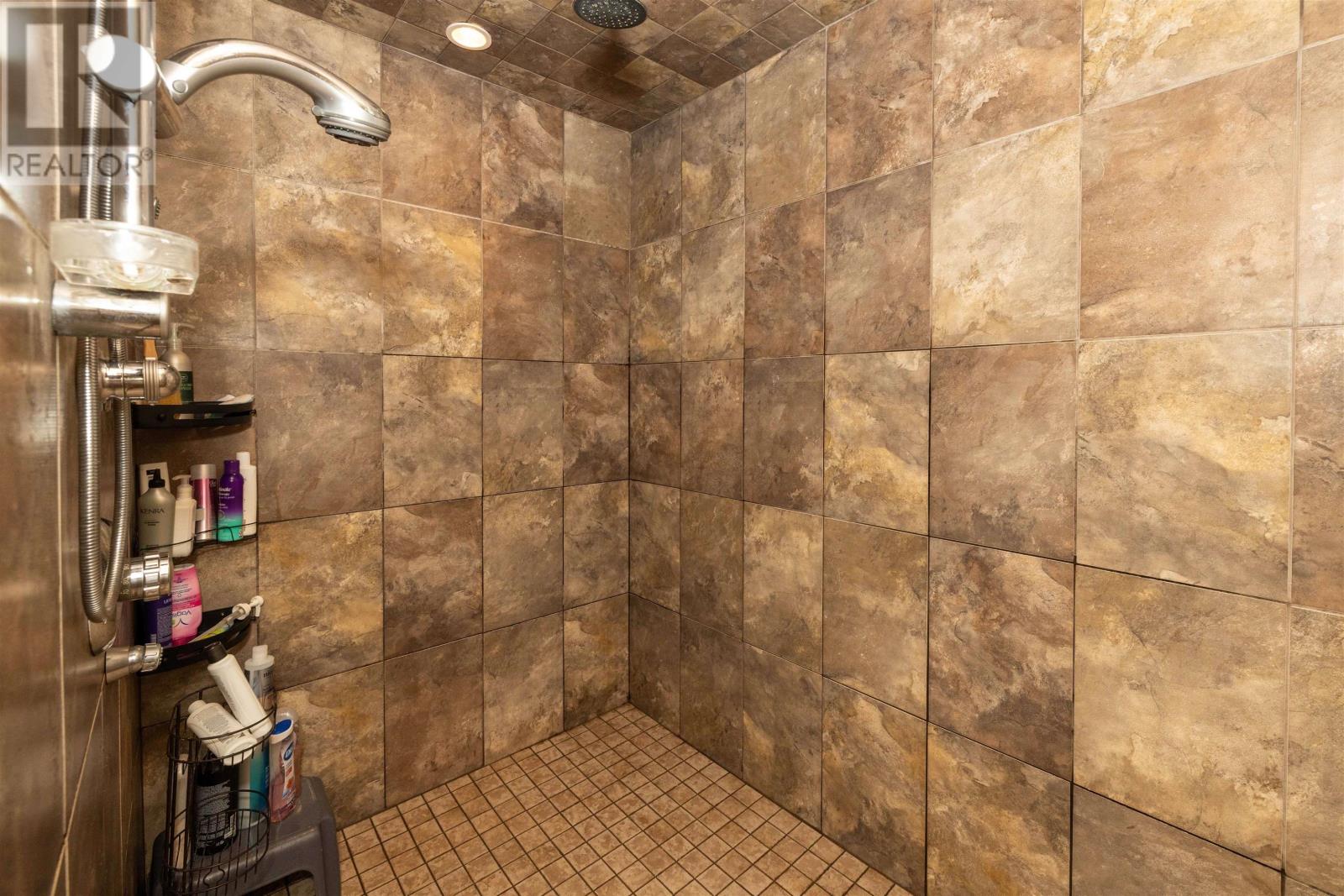 132 Wolverine CRES - Image 33