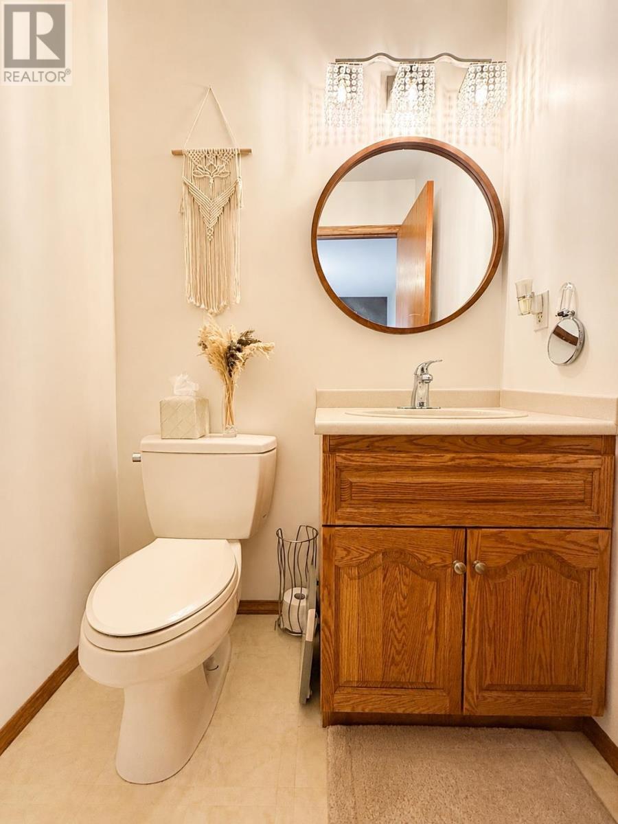 312 Caribou CRES - Image 24