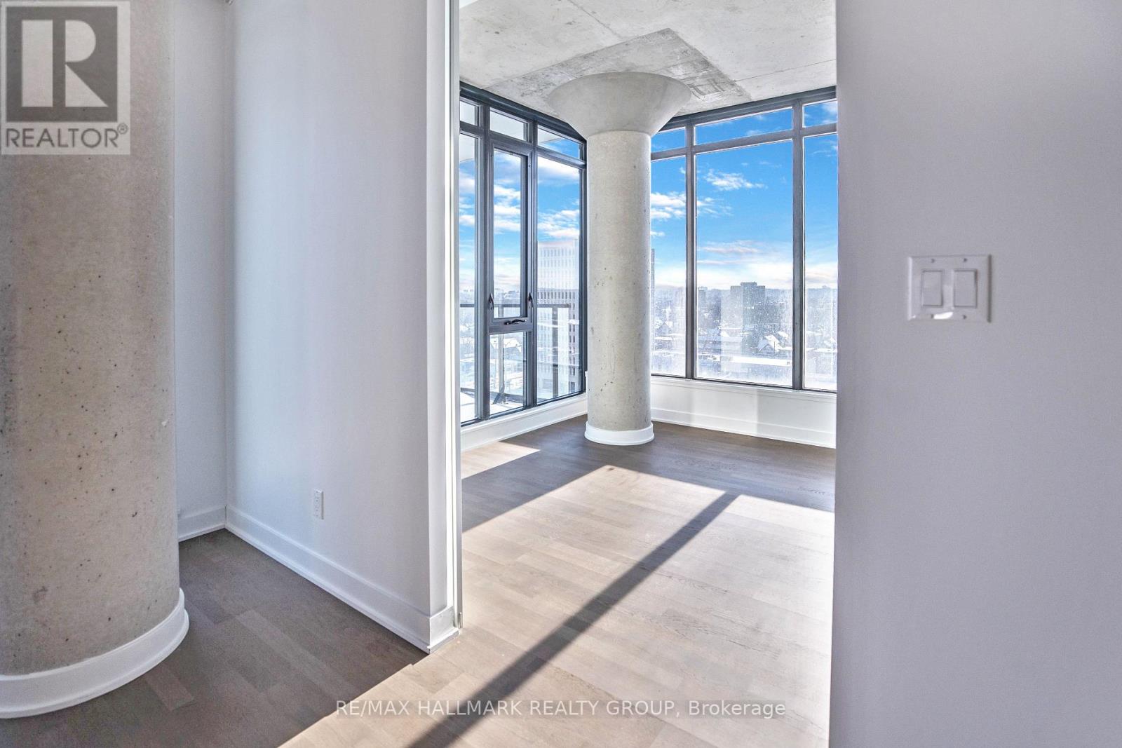 #902 203 CATHERINE STREET - Image 10