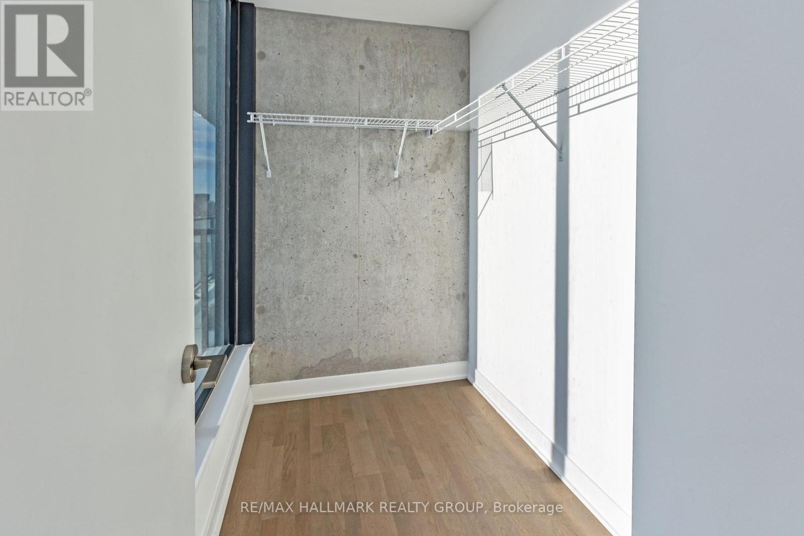 #902 203 CATHERINE STREET - Image 17