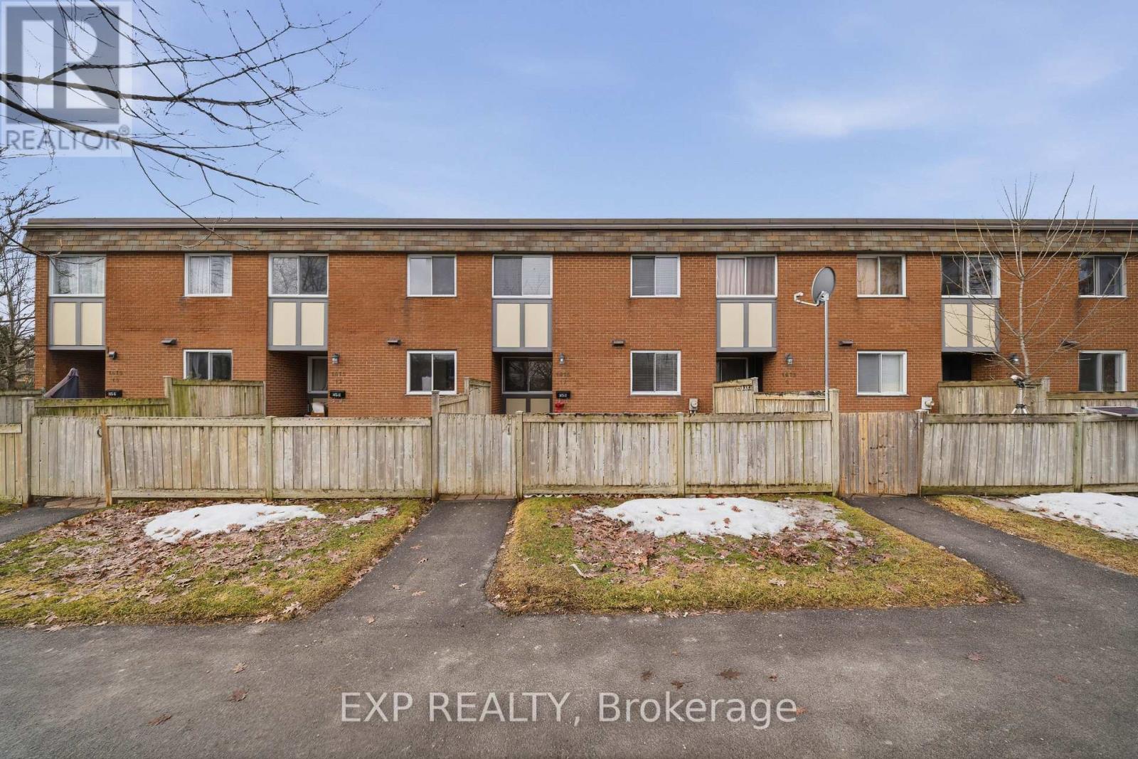 #11 1675 HEATHERINGTON ROAD - 1