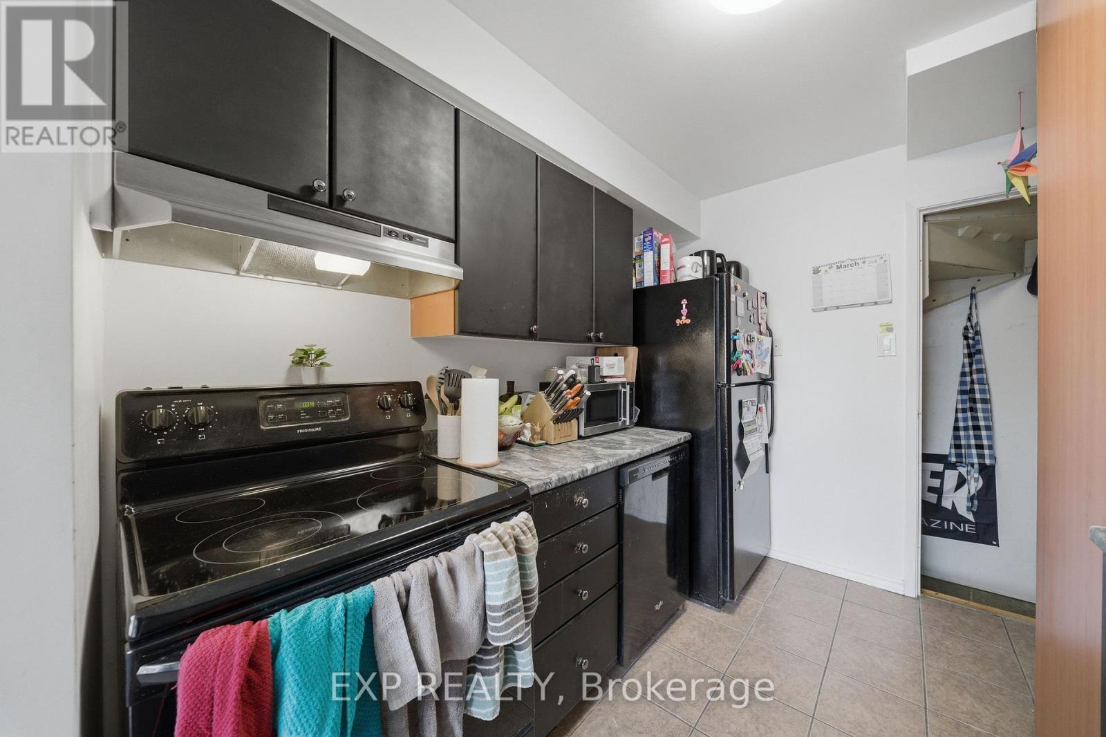 #11 1675 HEATHERINGTON ROAD - Image 8