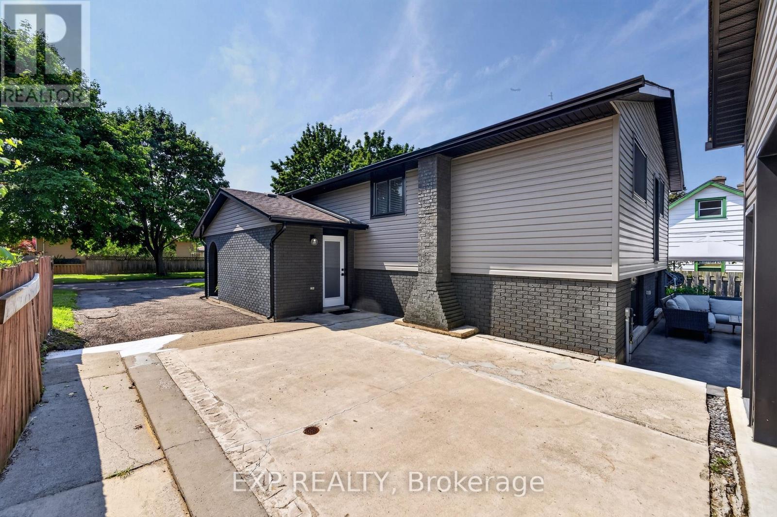 63 HARCOVE STREET - Image 45