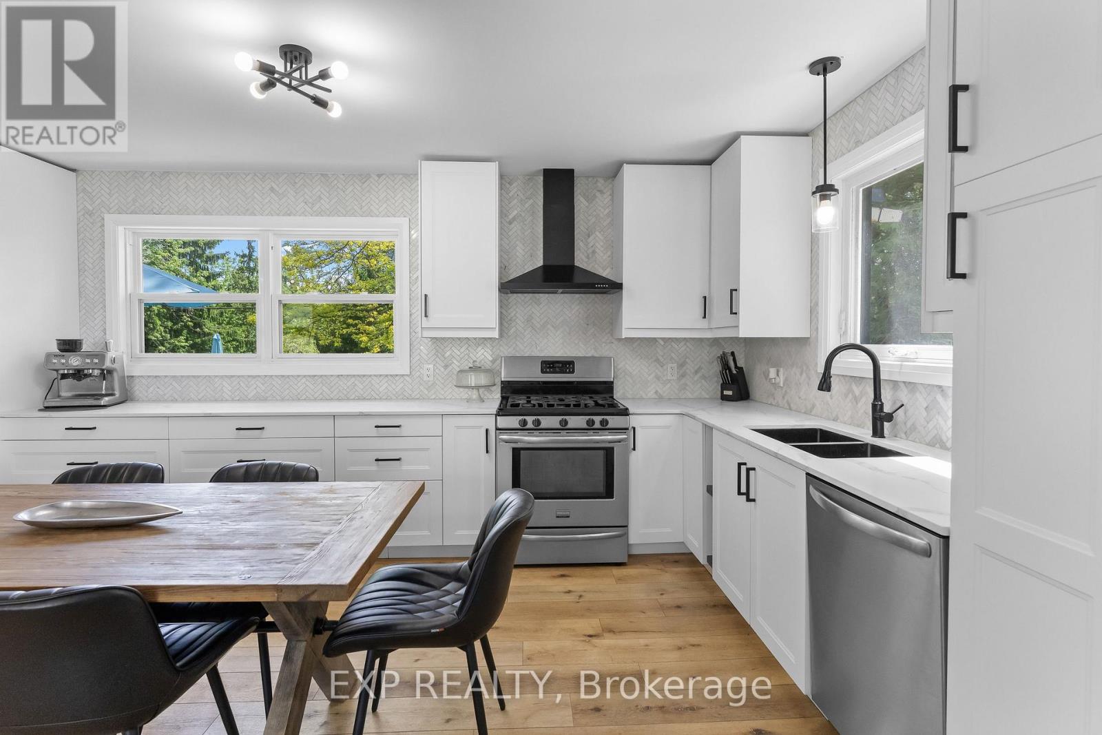 1373 ORCHARD AVENUE - Image 17