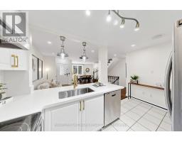 B29 - 108 Finch Avenue W, Toronto, ON M2N6W6 Photo 13