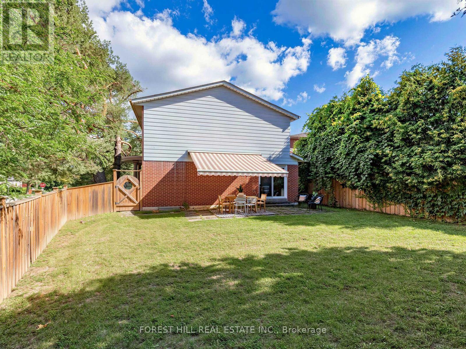 1 AMES CIRCLE - Image 33