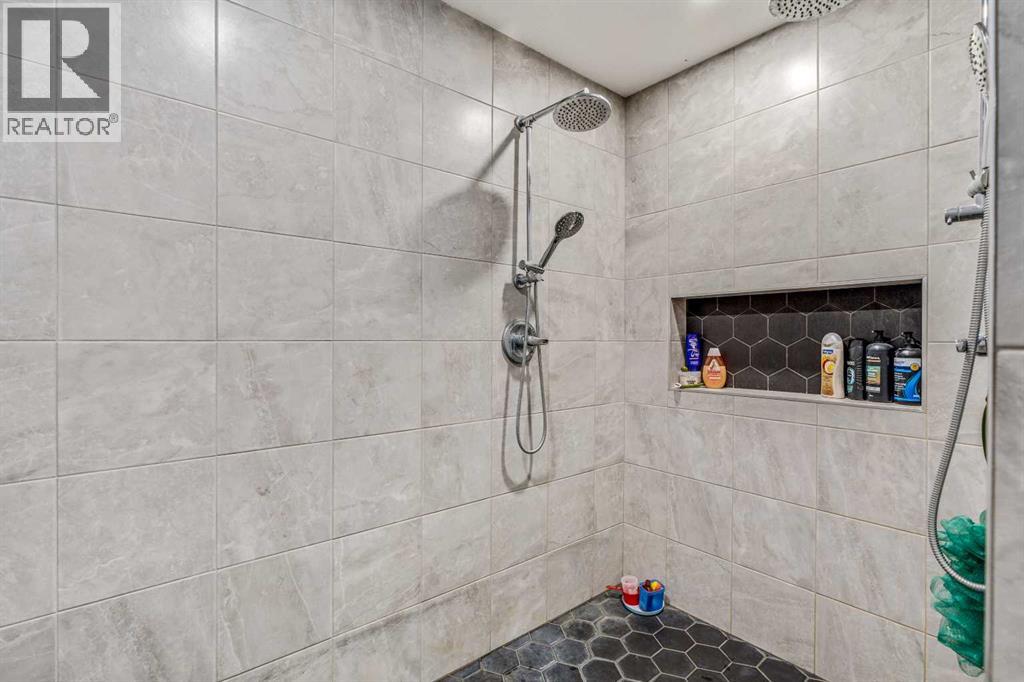 757 27 Street - Image 24