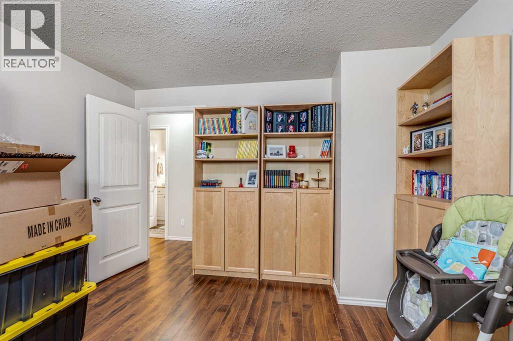 757 27 Street - Image 34
