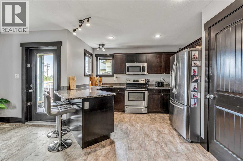 757 27 Street - 9
