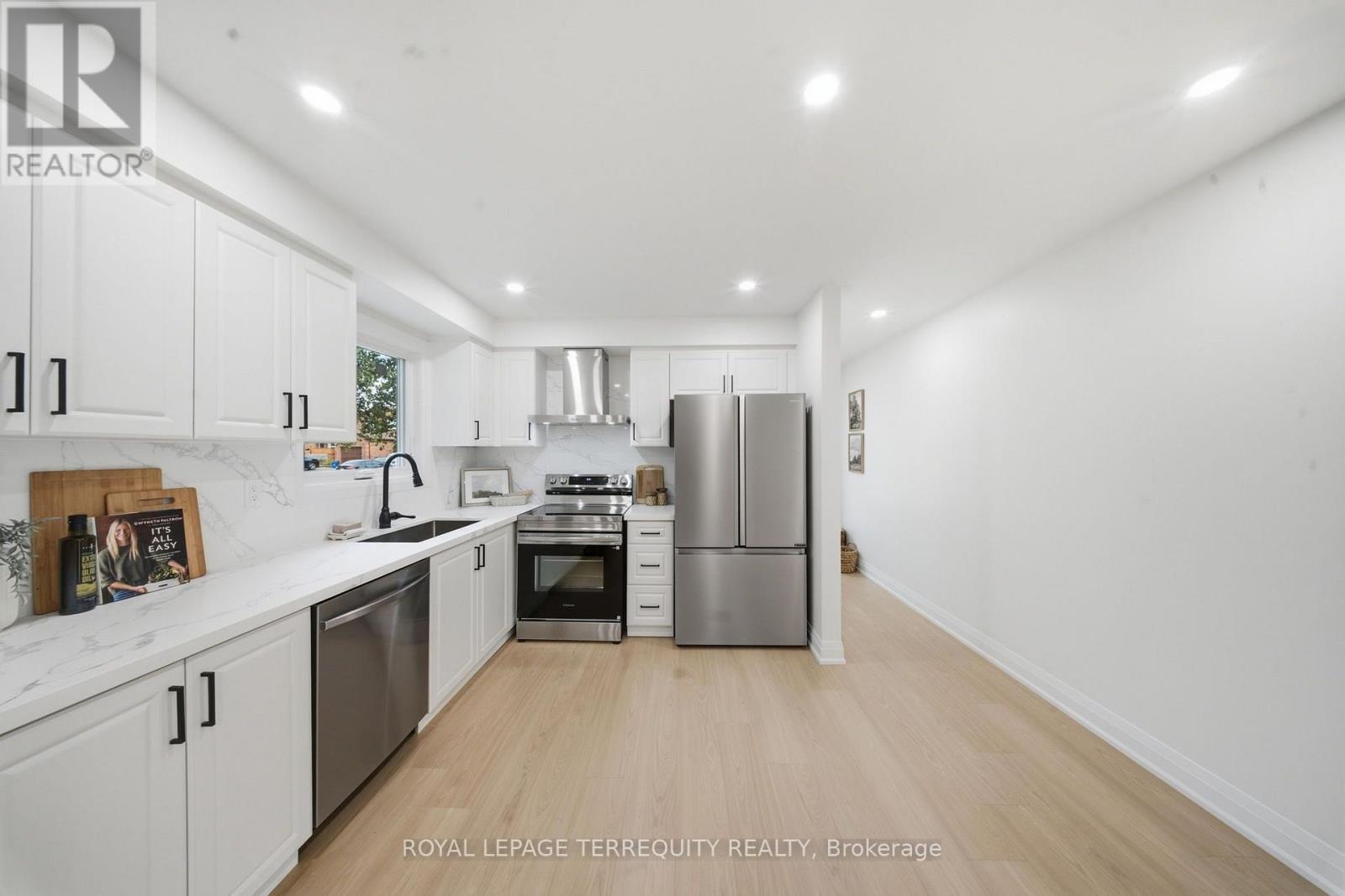 42 PLUMRIDGE COURT - Image 6