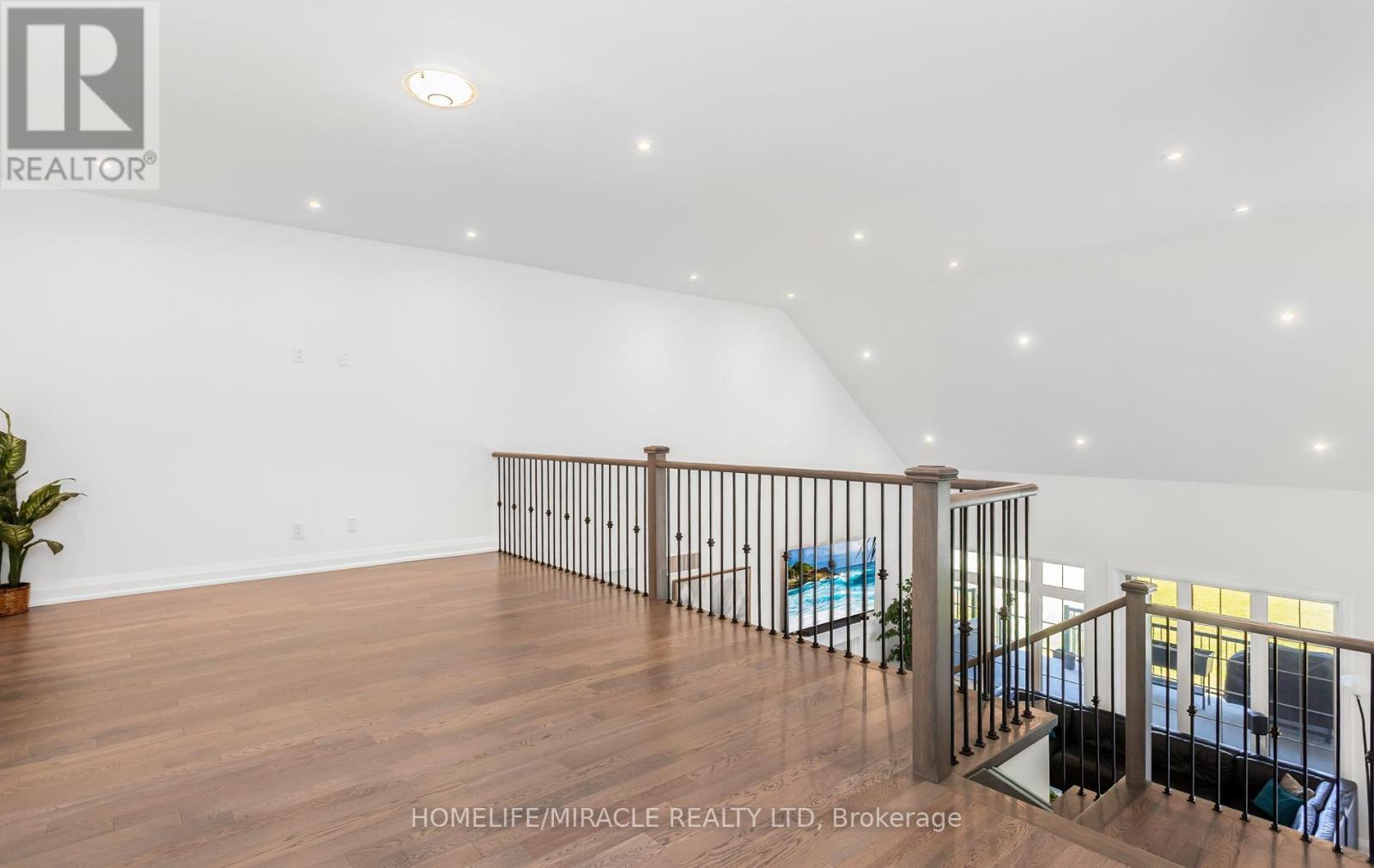 61 BONNIE BRAE COURT - Image 29