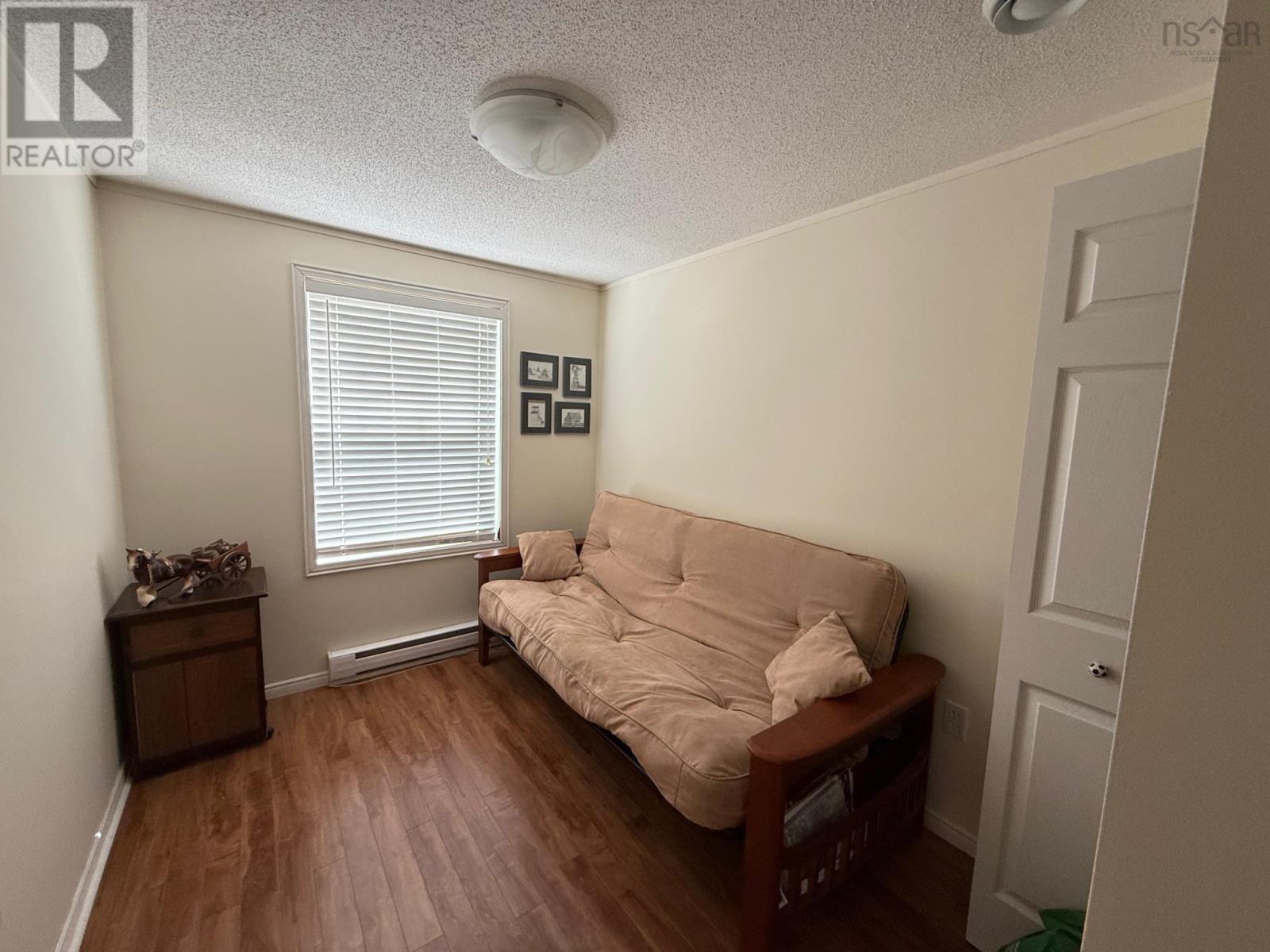 81 Thomson Drive - 18