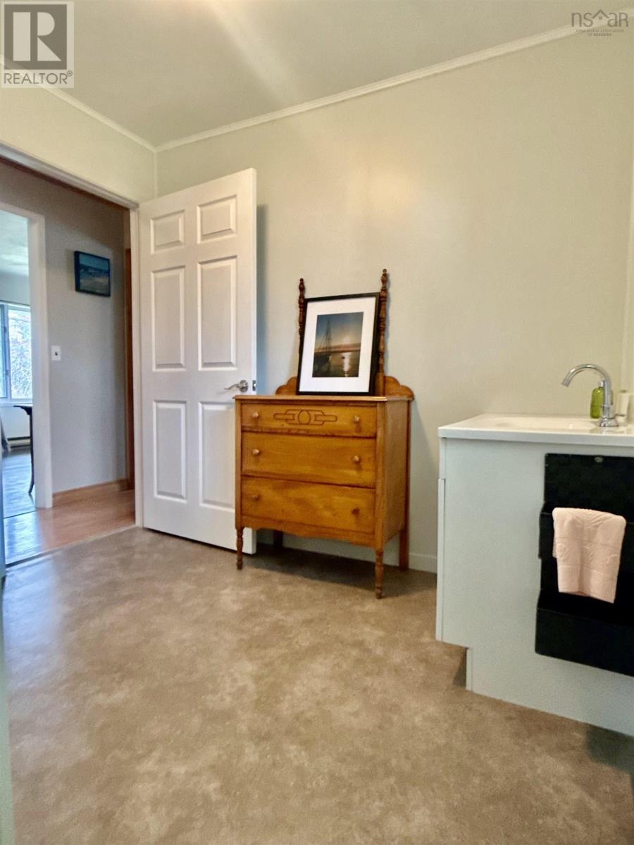 268 Stoney Island Road - 13