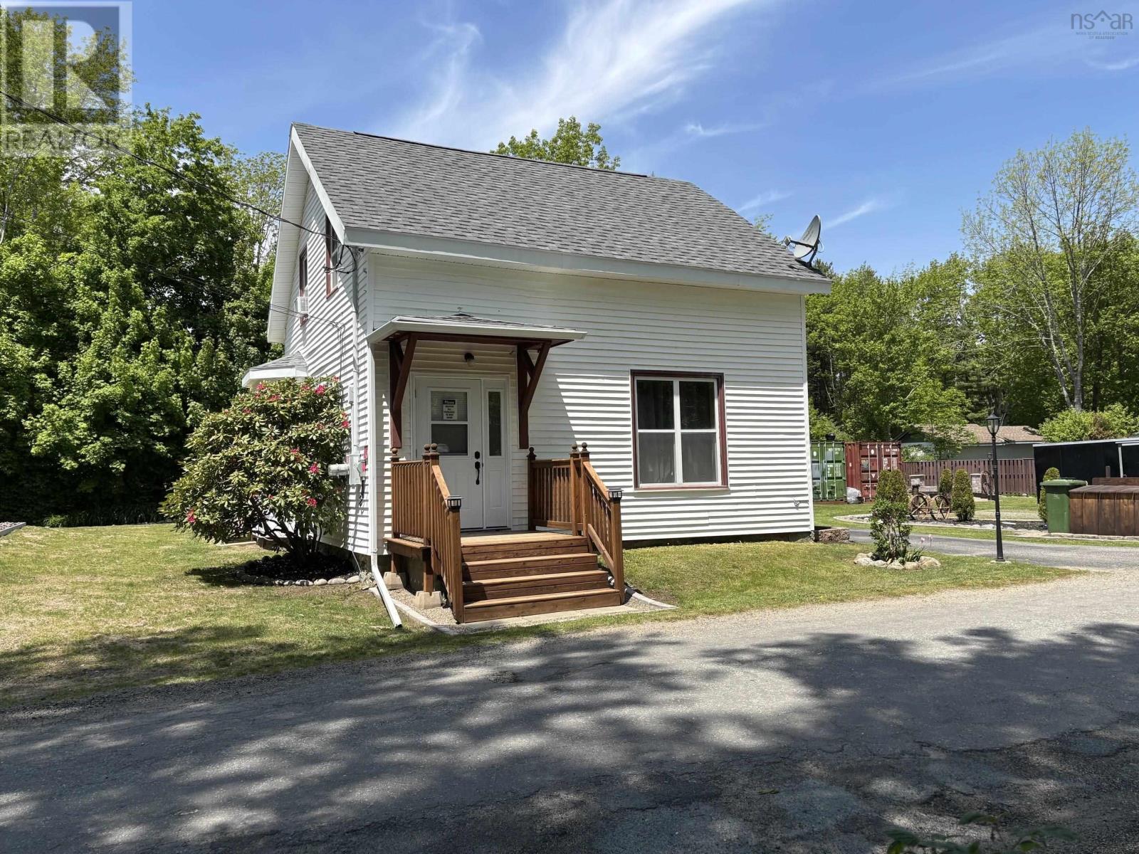 Property 8 of 38 of 22 Forest Street