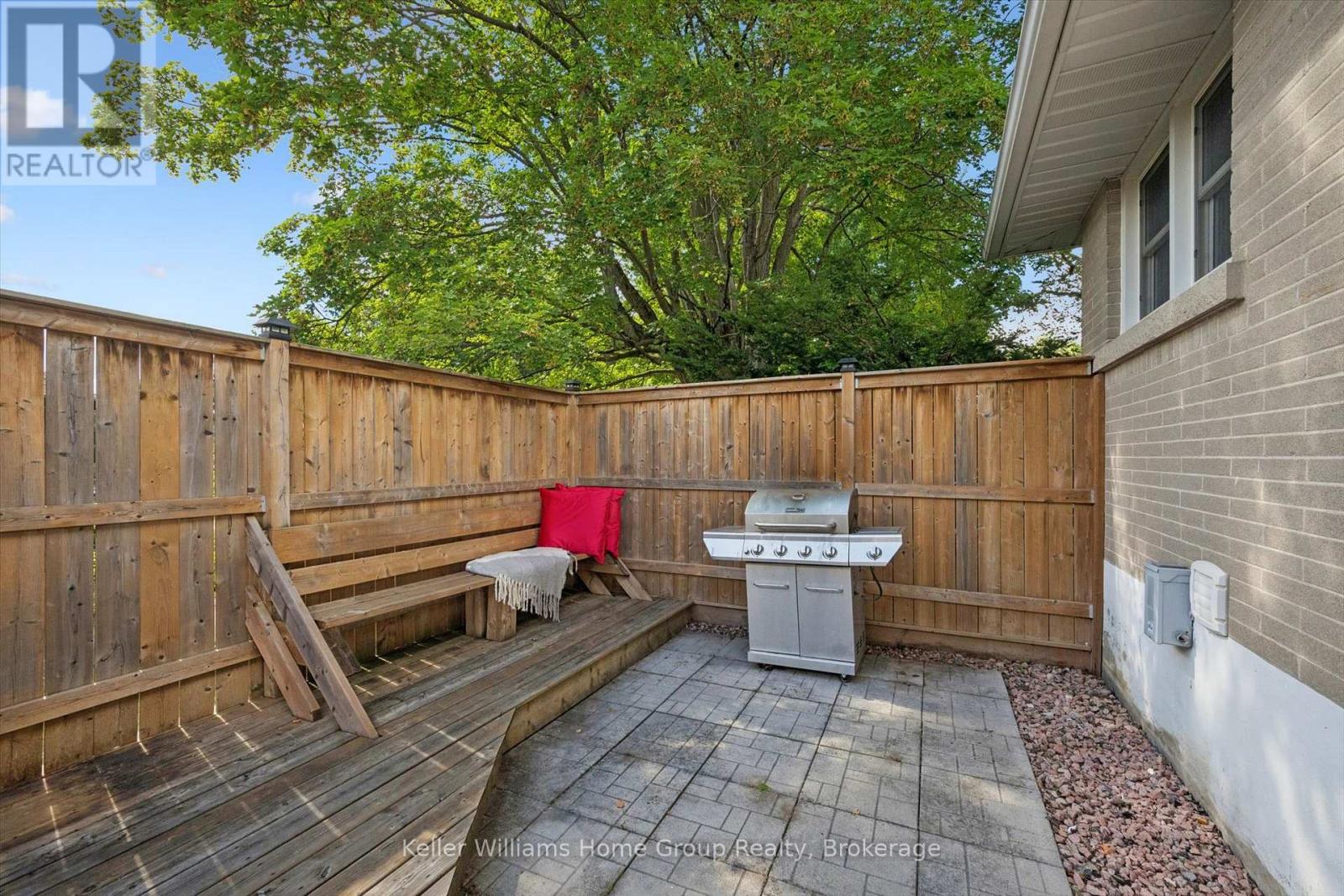 297 HERRICK STREET N - Image 36
