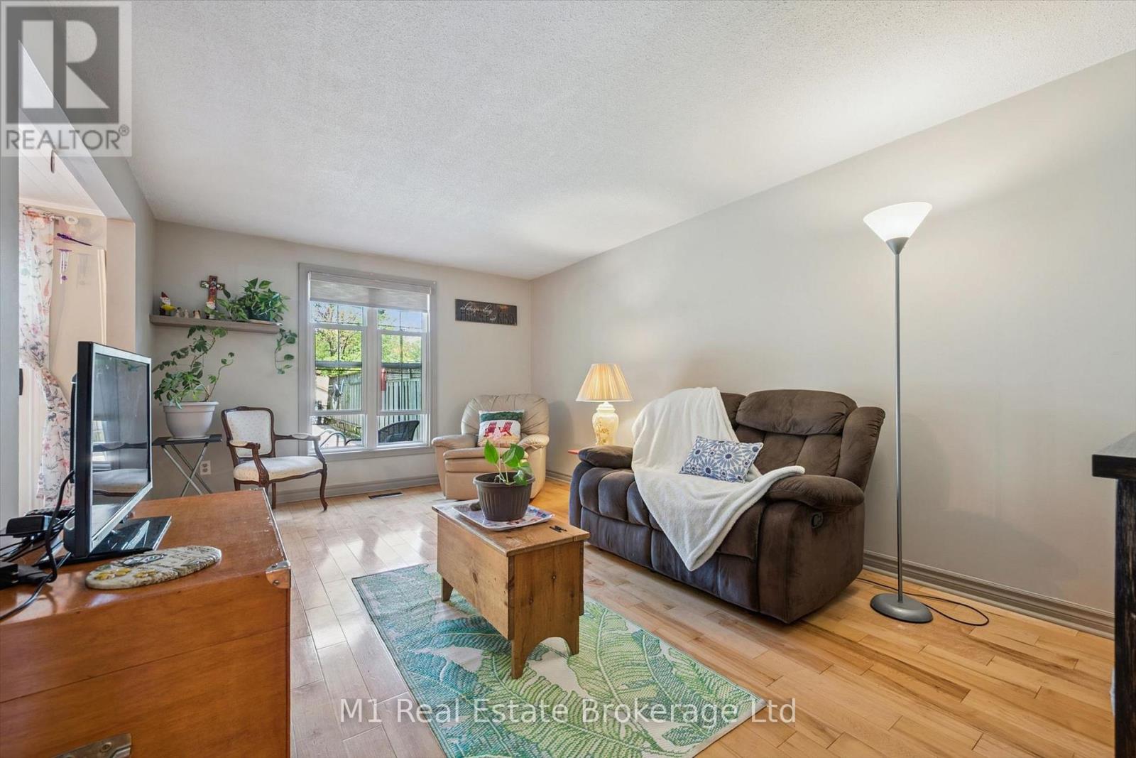 567 WILLOW ROAD - Image 9