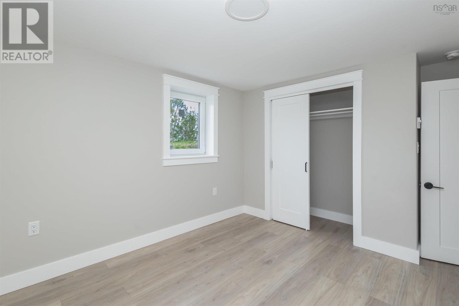 Property 26 of 29 of 162 Monteith Avenue