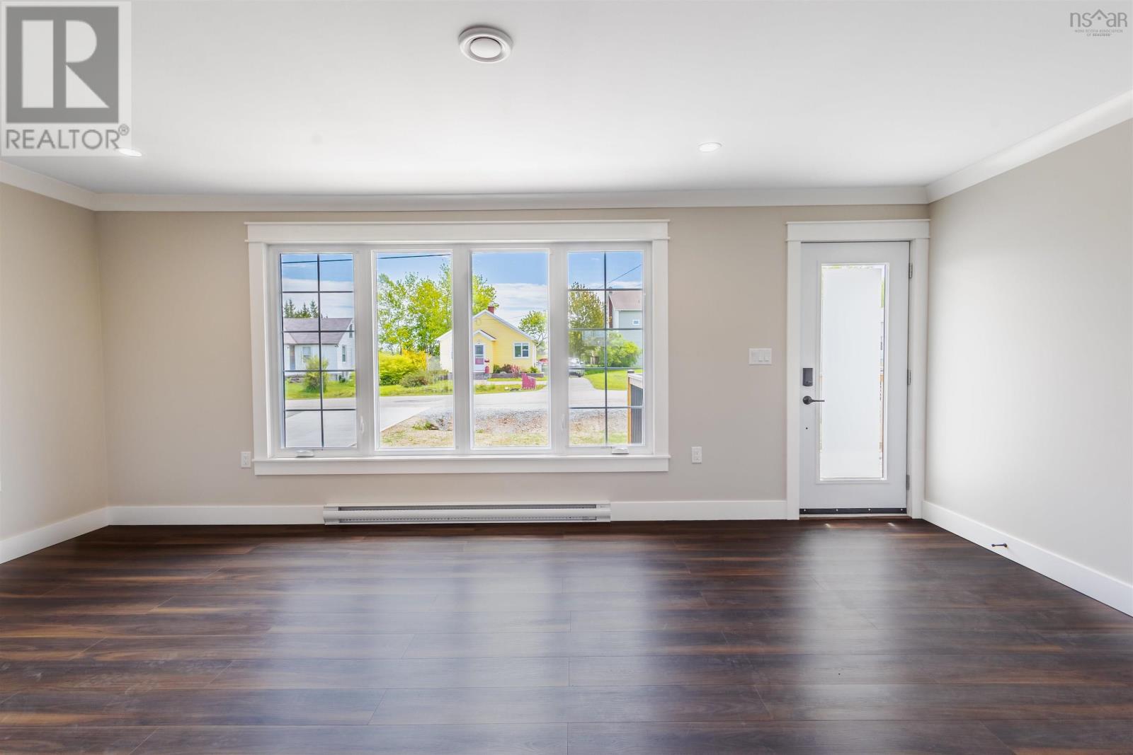 Property 8 of 29 of 162 Monteith Avenue