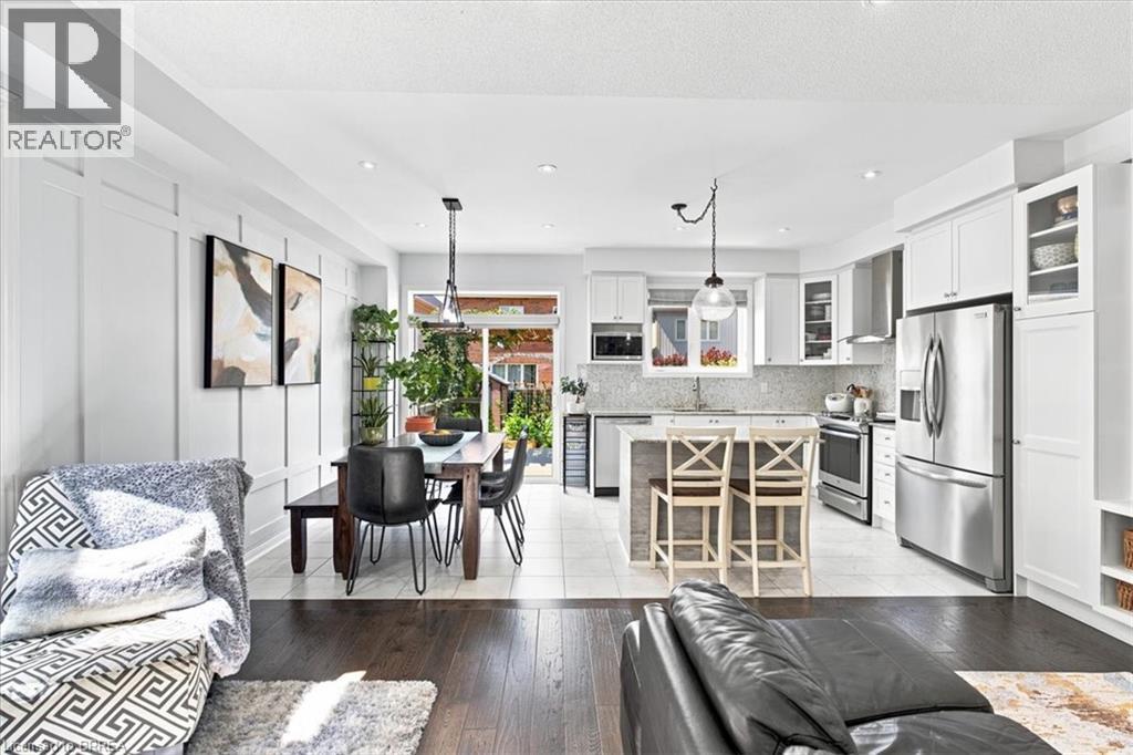21 HARTLEY Avenue - 2