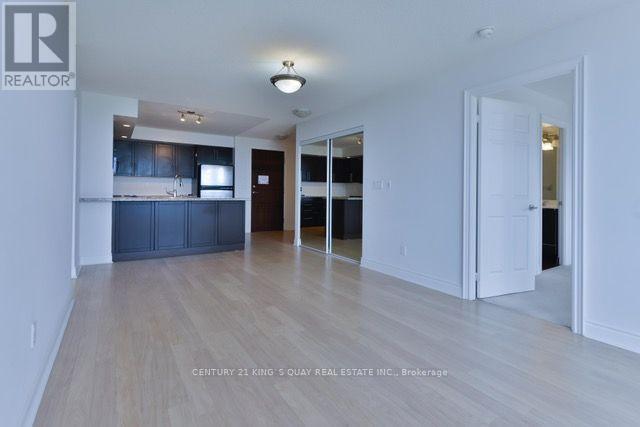 #572 23 COX BOULEVARD - 16