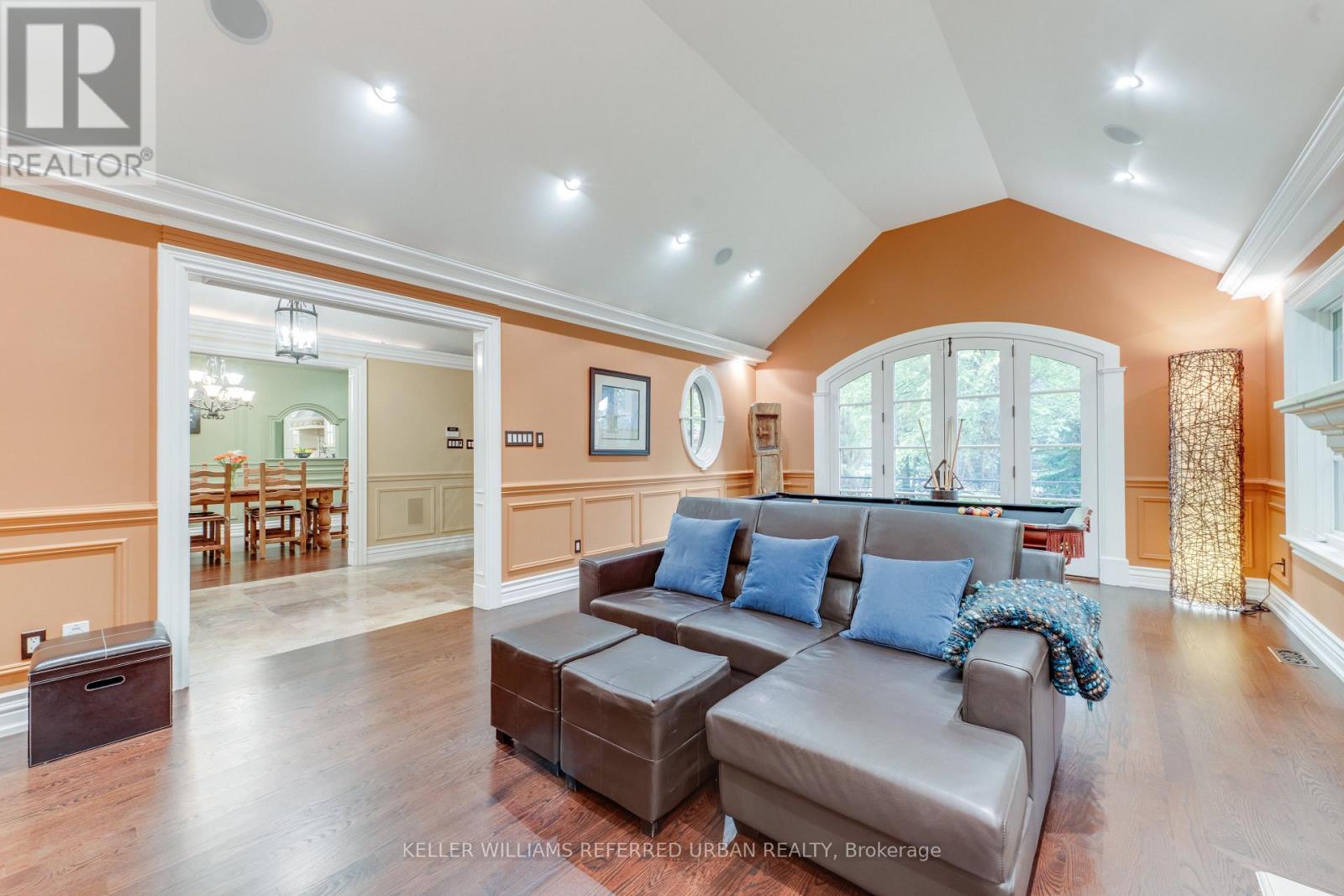 11 COUNTRY CLUB DRIVE - Image 11