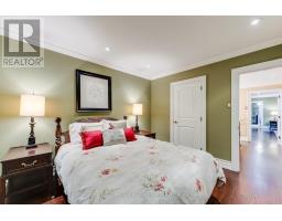 11 Country Club Drive, Toronto, ON M9A3J3 Photo 21