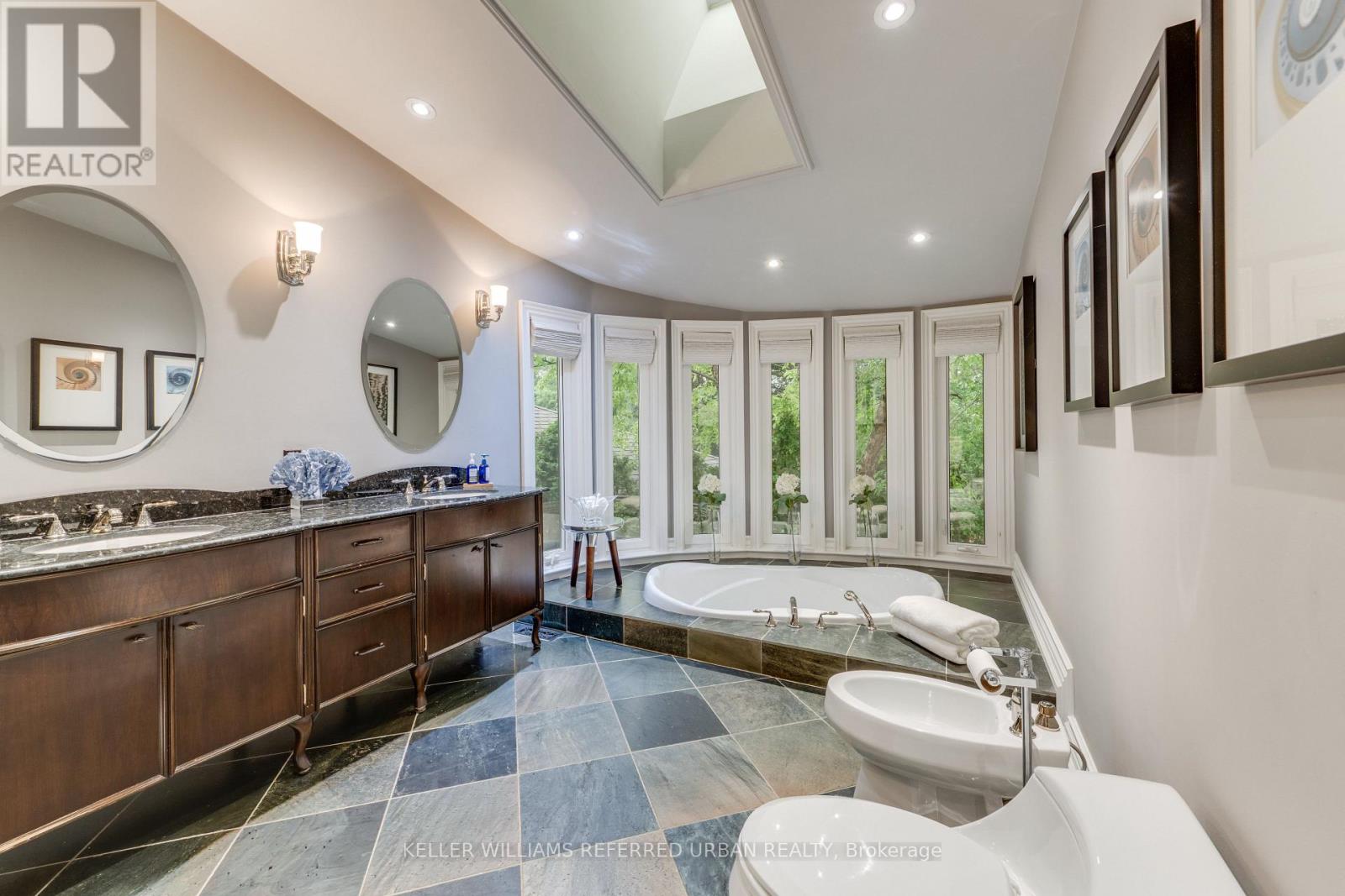 11 COUNTRY CLUB DRIVE - Image 17