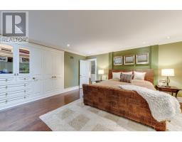 11 Country Club Drive, Toronto, ON M9A3J3 Photo 16