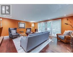 11 Country Club Drive, Toronto, ON M9A3J3 Photo 27