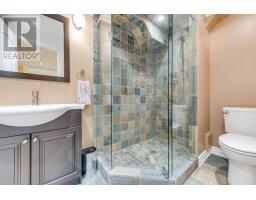 11 Country Club Drive, Toronto, ON M9A3J3 Photo 35