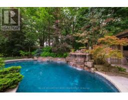 11 Country Club Drive, Toronto, ON M9A3J3 Photo 37