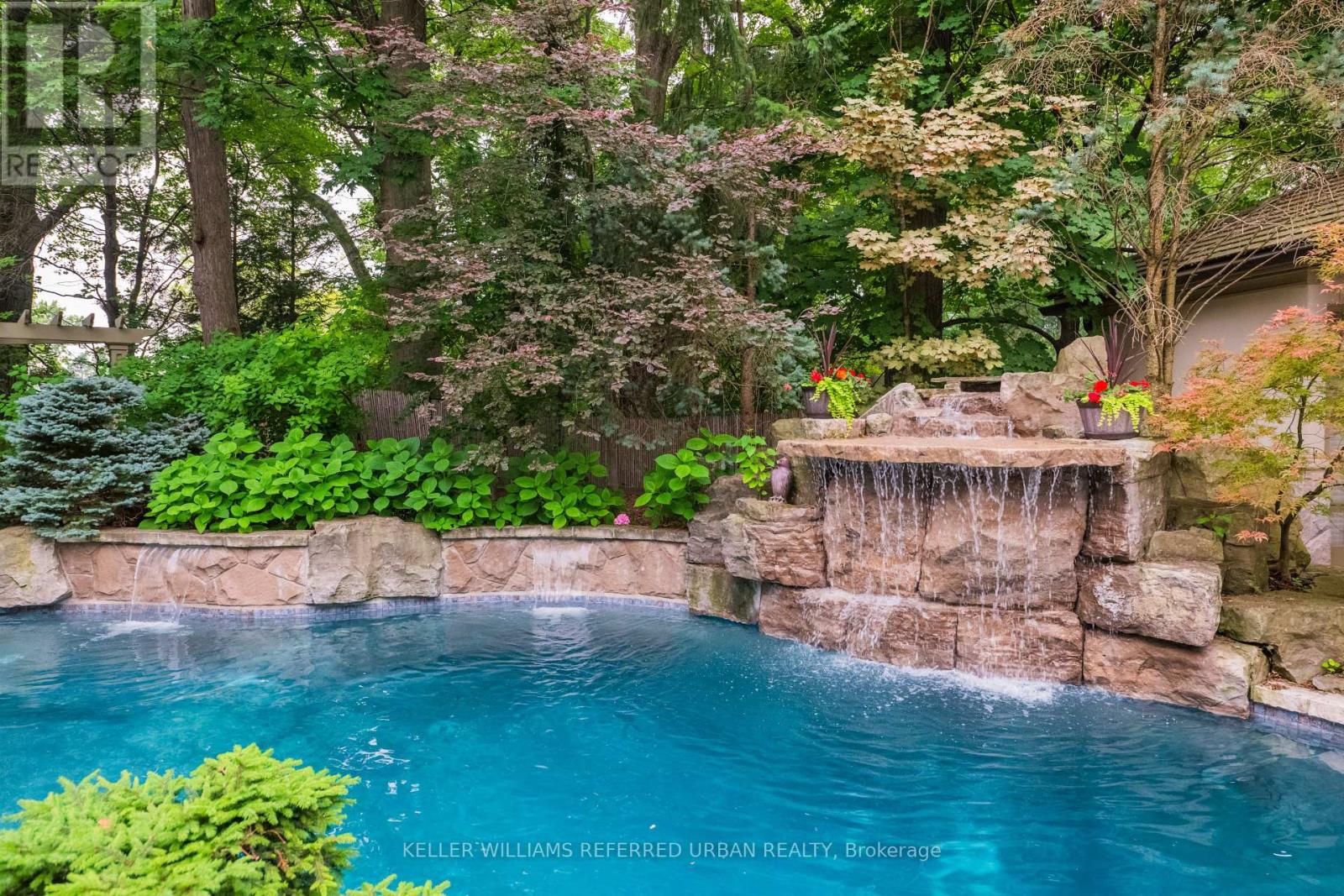 11 COUNTRY CLUB DRIVE - Image 36